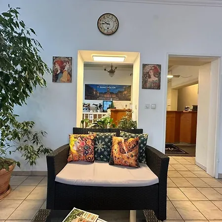 Mariazellerhof 204 * Sankt Poelten